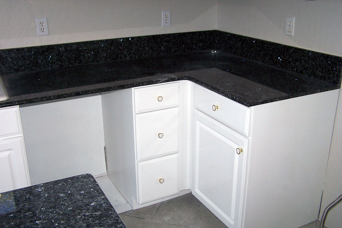 Cabinets After Refinishing by Creative Touch Resurfacing in Phoenix, Arizona Cabinets After Refinishing by Creative Touch Resurfacing in Phoenix, Arizona